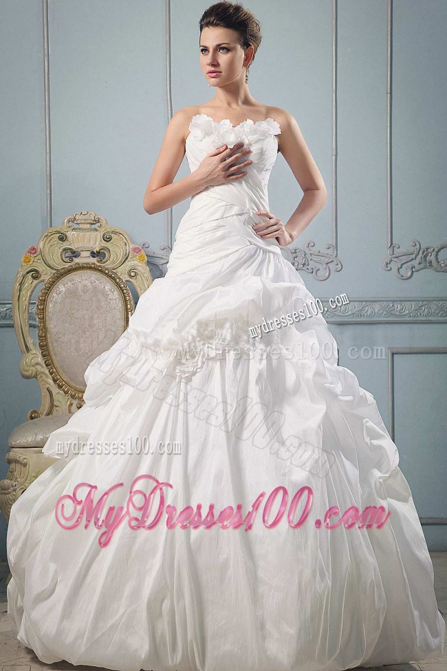 Ruching Pick-ups Court Train Wedding Gowns with Handle Flowers Neckline